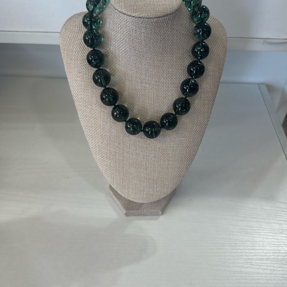 Elegant Green Beaded Necklace